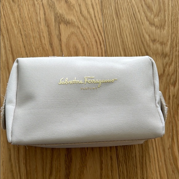 Salvatore Ferragamo Beige Women's Bag - Picture 1 of 3